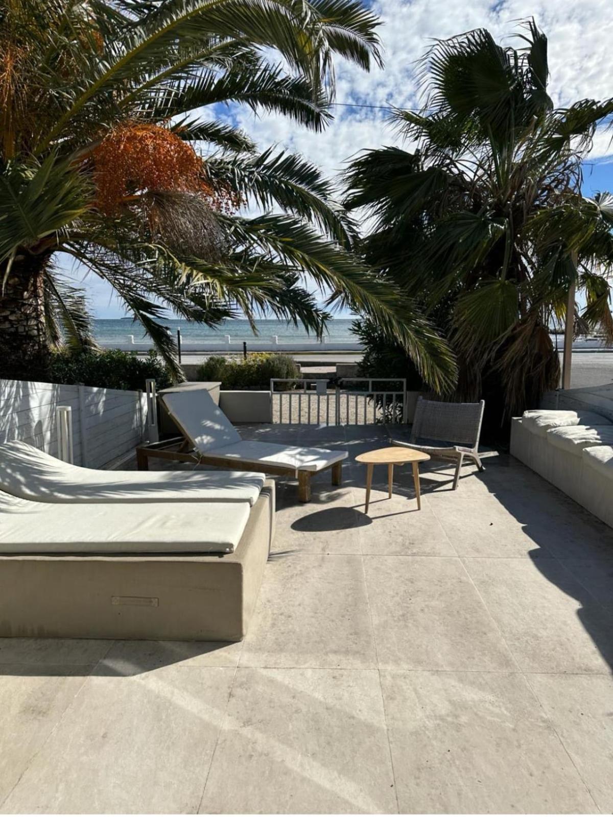 Beautiful House With Terrace Sea Front - *