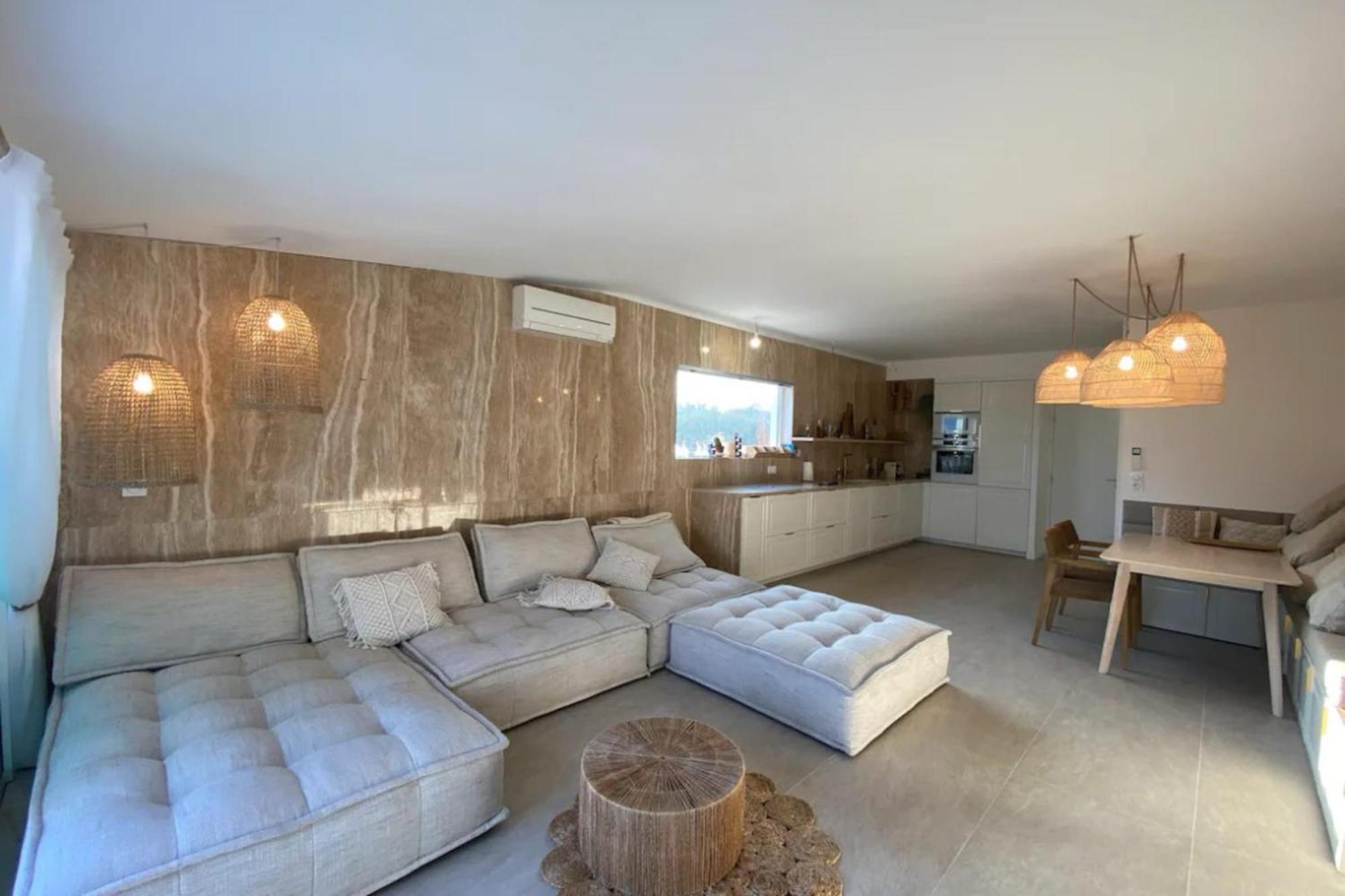 Hébergement de vacances Beautiful House With Terrace Sea Front - Cannes