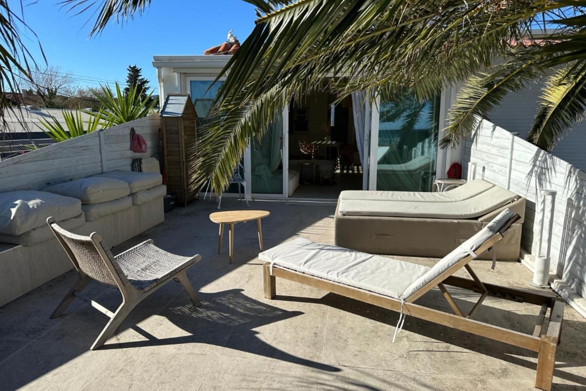 Beautiful House With Terrace Sea Front - Casa de férias